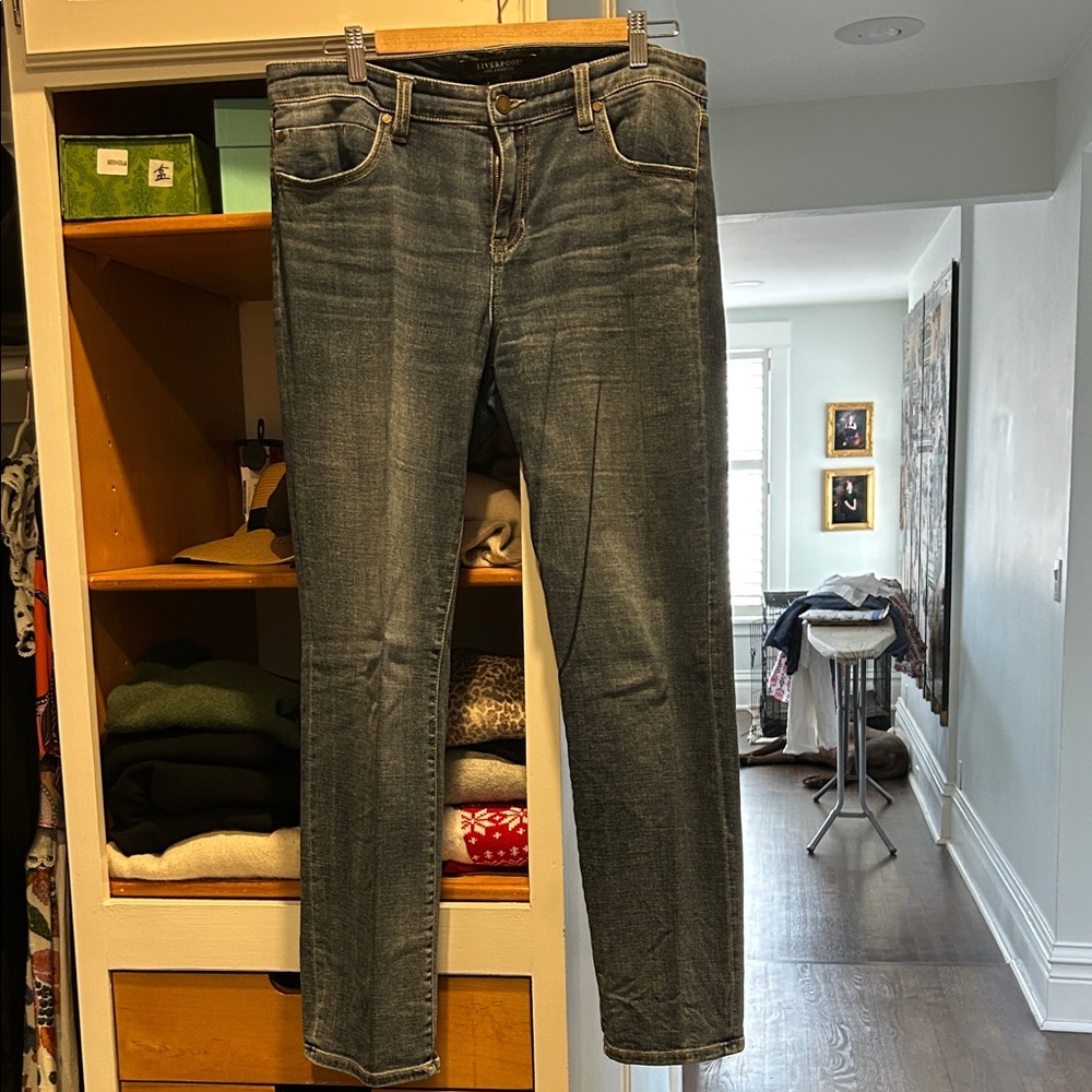 Liverpool Womens Straight Leg Jeans in Medium Blue